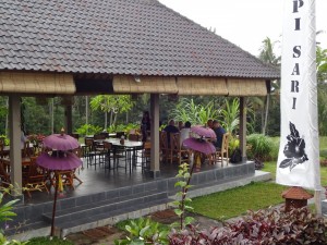 C4FDC147-7B1C-488A-9C9A-08669C2ABC81